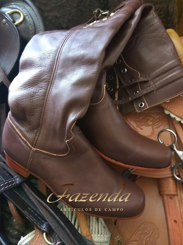 Bota Acordonada Marrón