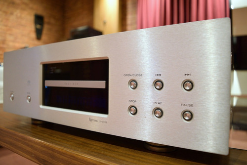 Imagen 3 de 8 de Sacd + Cd Player Marca Esoteric Modelo X-01 D2