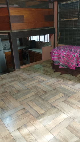 Dueño Vende Local En Vte. López , A 100 Metros Centro Comercial De V. Martelli ( Calle Laprida) , Equipado Con Cocina Completa, Baño Compl., Entrepiso , Baulera, Etc.