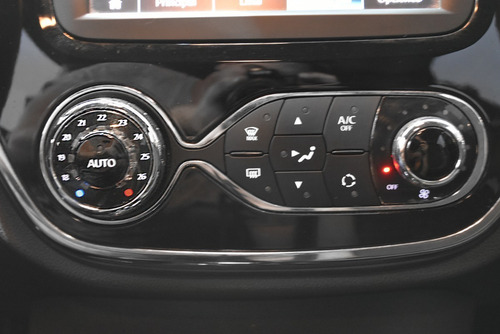 Imagen 15 de 15 de Renault Captur 2.0 Intens Automática