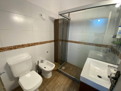 Venta De 2 Casas En Mismo Padrón Con 4 Dormitorios En Shangrila