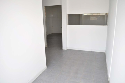 Loja Em Ótima Localização Em Capoeiras - 70617
