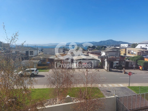 Amplio, 2 D, 94 M2 Con Vista A La Bahía De Concón