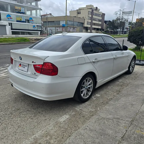 BMW Serie 3 2.0 318i E90 Lci