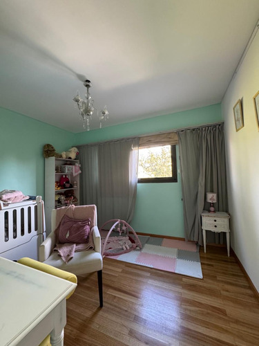 Venta Casa Con Vista Al Lago Central En Barrio La Isla, Nordelta.