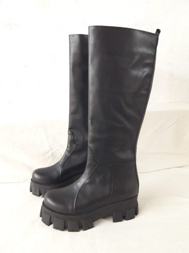 Imagen 2 de 2 de Bota Corre Lola Nathy Negro