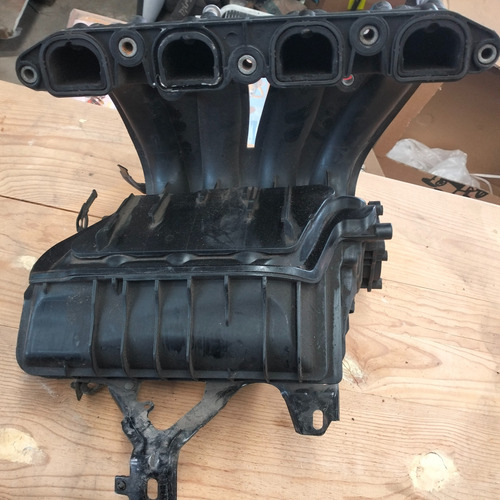 Múltiple De Admisión Bmw 2.0 L4 (2010-2013) Usado 7560234 (Usado)
