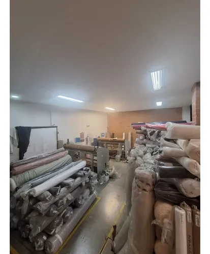 Bodega En Venta, Barrios Unidos, Sobre Vía Principal