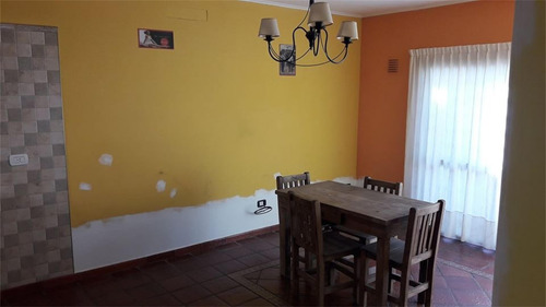 Casa En Venta En Calle 505 Entre 7 Y 8, Ringuelet.