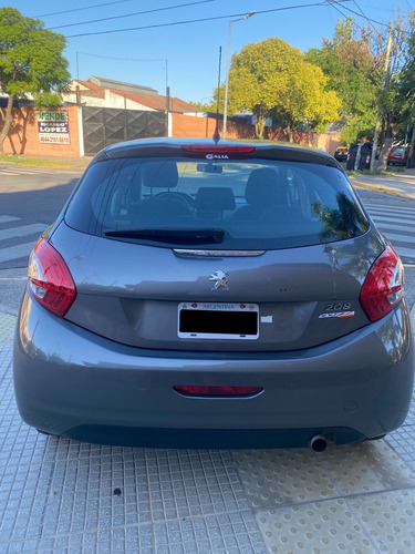Peugeot 208 1.5 Allure Touchscreen
