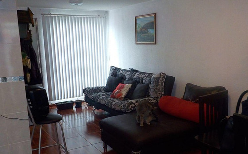 Casa En Venta En Geovillas Centenario, Toluca, St08