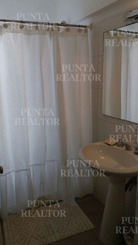 Apartamento En Venta Sobre Roosevelt 2 Dormitorios, Bajó De Precio!- Ref: 26