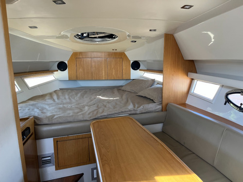 Crucero Klase A 34 Con Volvo 300 Hp Dp Año 2017 Grupo Aacc