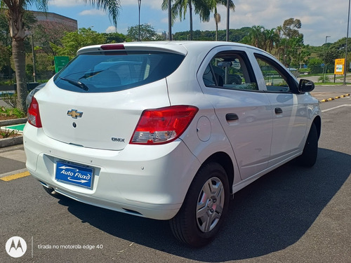 Chevrolet Onix HATCH LS 1.0 8V FlexPower 5p Mec.