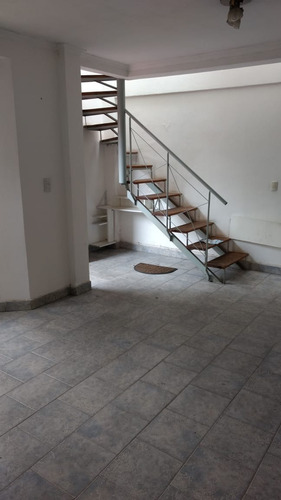 Imagen 7 de 15 de Duplex De 2 Amb. C / Cochera