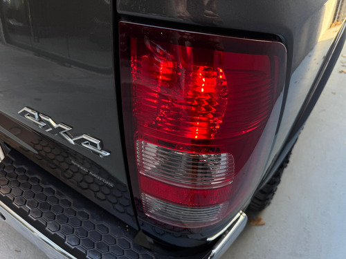 RAM 1500 5.7 Laramie Atx V8