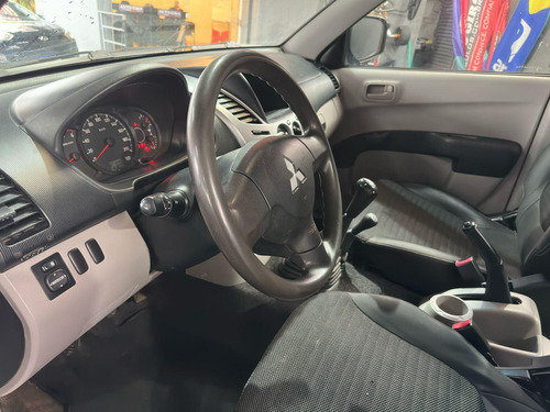 Mitsubishi L200 GLX 3.2 CD TB Int.Diesel Mec