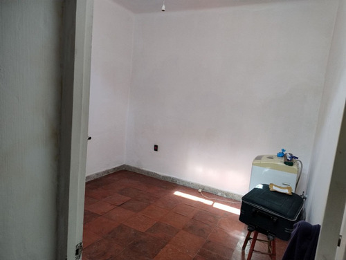Parque Batle Venta Apartamento 2 Dormitorios En Pb Con Patio Al Frente.