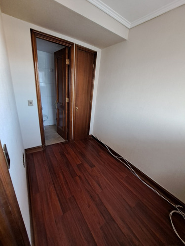 Departamento Amplio Con Ubicación Privilegiada