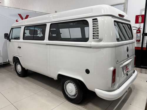 Volkswagen Kombi 1.4 MI STD LOTAÇÃO 8V FLEX 3P MANUAL