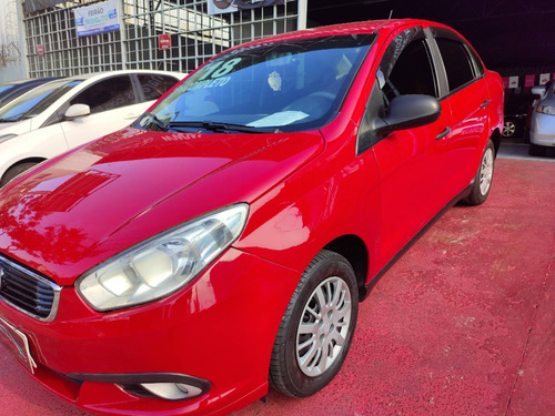 Imagem 1 de 9 de Fiat Grand Siena 1.0 Evo Flex Attractive Manual