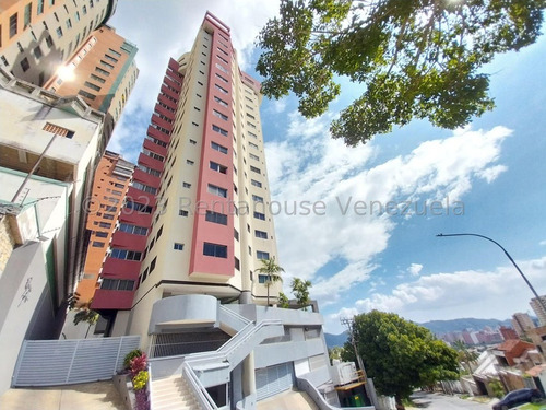 Julio Latouche 24-11582 Apartamento En Venta El Parral Valencia, A Estrenar En Obra Blanca, Lujosas Piezas Sanitarias, Maleteros, Planta Eléctrica Áreas Comunes Y Parque.