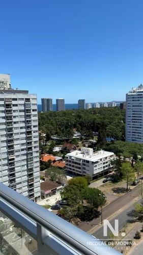  Elegante Apartamento En Bellagio Tower Con Vistas Impresionantes