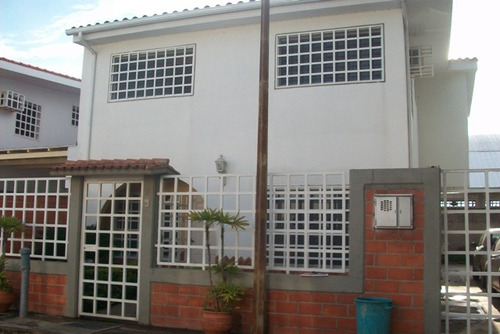 Ns Vende Townhouse Urb. Villas El Sol, La Morita I. Maracay 