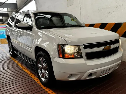 Chevrolet Suburban 5.3 Lt V8 Piel 2da Cubo At