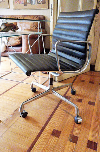 Silla Herman Miller Eames Aluminum Ea 108 Office Chair