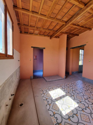 Casa De Campo A Estrenar Sobre Lote De 3800 M2 - Saladillo - Zona Mini Zoo