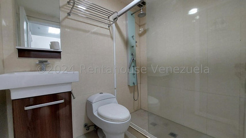 Local En Alquiler Los Chaguaramos Mls 24-20494