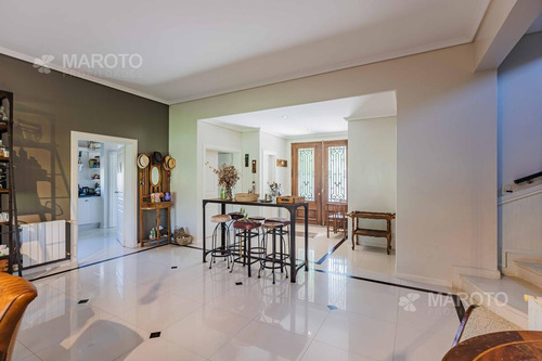 Imagen 16 de 30 de Casa En Venta En Barrio Privado Septiembre Con Seis Dormitorios - Maroto Propiedades-