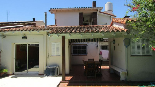 Imagen 14 de 19 de Casa 4 Ambientes Jardín Y Pileta Zona Res. Exclusivo Plaza De La Cruz!venta Directa!escuchan Ofertas!