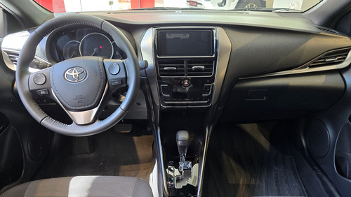 Toyota Yaris 1.5 107cv Xls Cvt