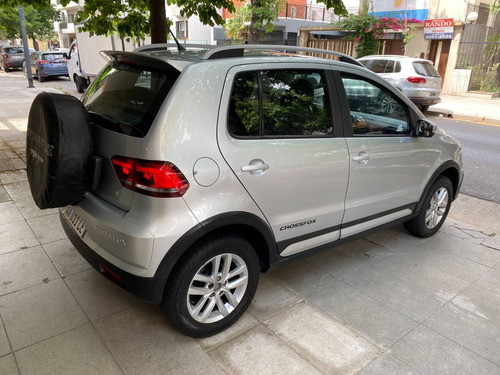 Imagen 6 de 15 de Volkswagen 2016 Fox 1.6 Crossfox Highline L/15