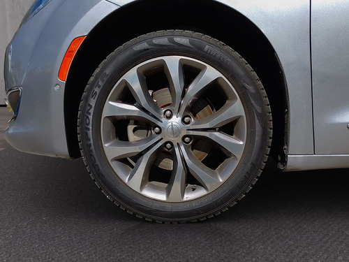 Chrysler Pacifica 2019