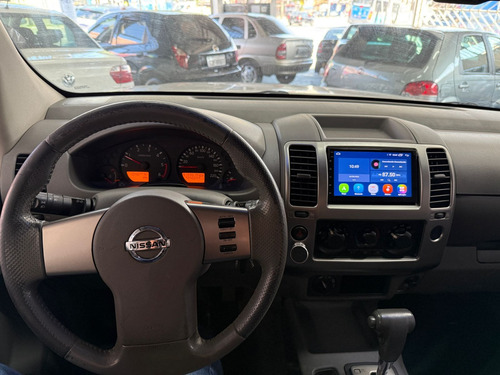 Nissan Frontier 2.5 Le Cab. Dupla 4x4 Aut. 4p