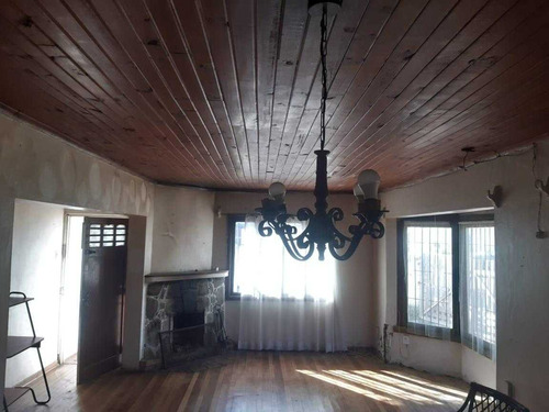 En Excelente Ubicación Se Vende Casa (74570)