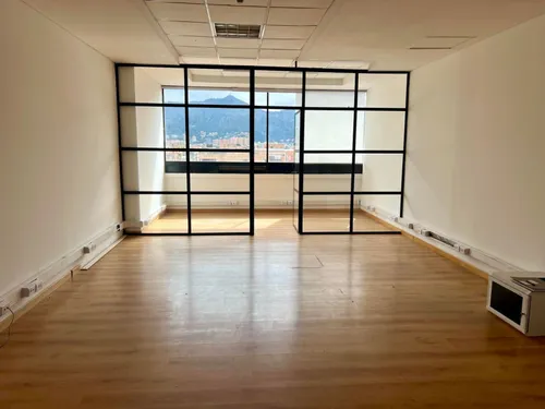 Oficina En Arriendo/venta En Santa Bibiana. Cod A21886