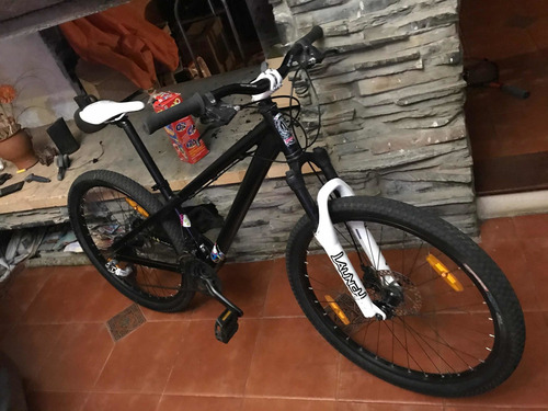 Bicicleta Mondraker Play 3 Dirt , Mtb , Freestyle Sram Launc (Usado)