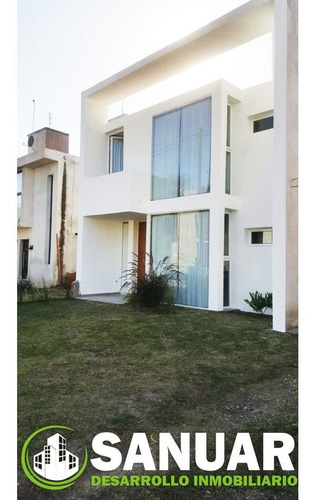 Imagen 2 de 8 de Vendo Casa 1 Dormitorio En B° Altos De La Catalina