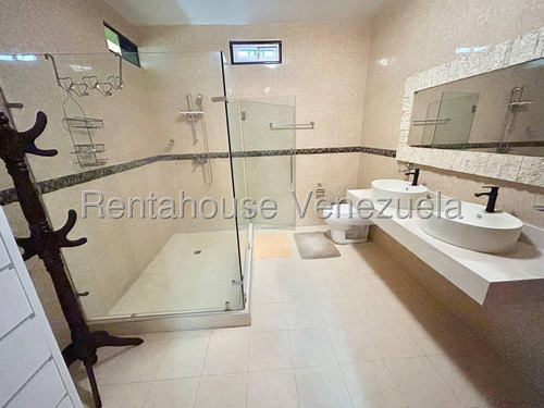 Venta Encantadora Casa De Tres Niveles Cabudare,lara Aa