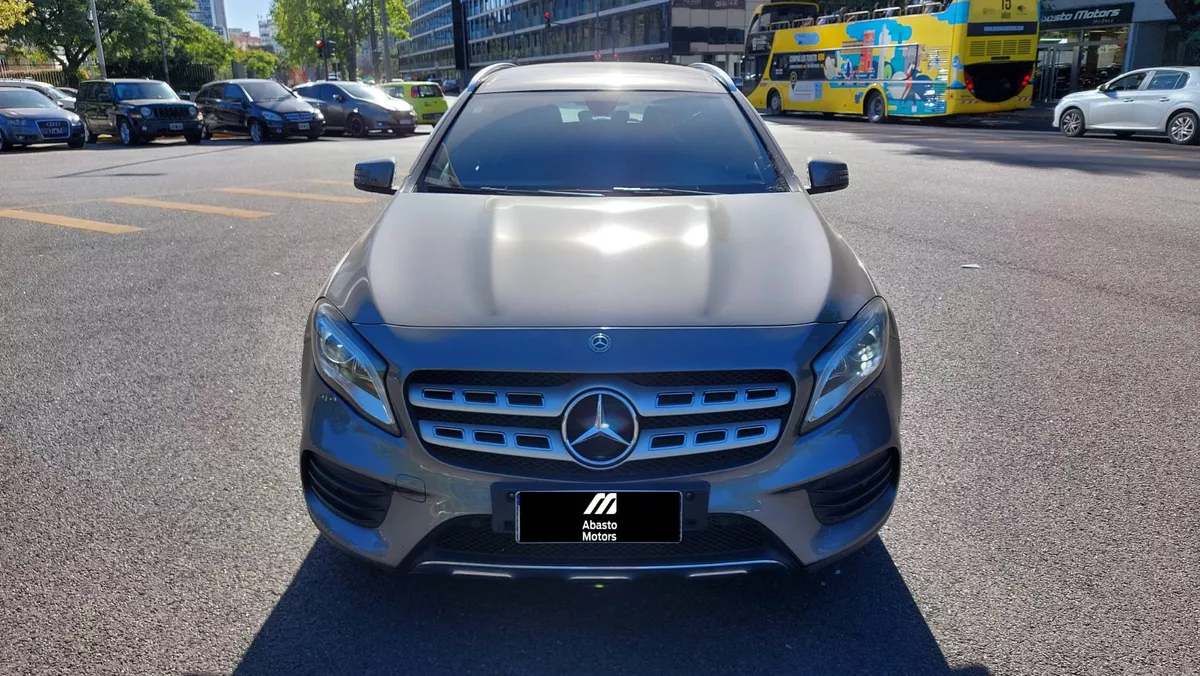 Mercedes-Benz Clase GLA 1.6 Gla250 Amg-line 211cv