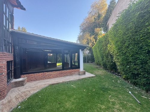 Casa En Venta De 1 Piso En Residencial La Virgen, Metepec, En Frente Del Parque Bicentenario