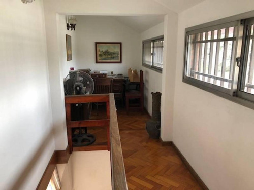 Imagen 20 de 29 de En Venta. Amplia Casa 4 Dorm, Patio Con Quincho Y 2 Cocheras