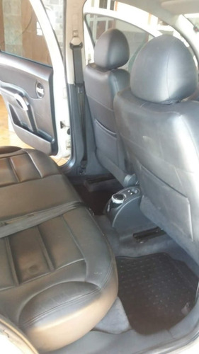 Imagem 8 de 11 de Citroën C3 2012 1.6 16v Exclusive Flex Aut. 5p
