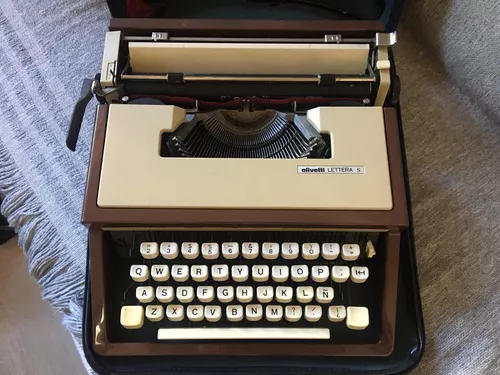 Elegante Máquina de Escribir Vintage Olivetti Valentine. Italia