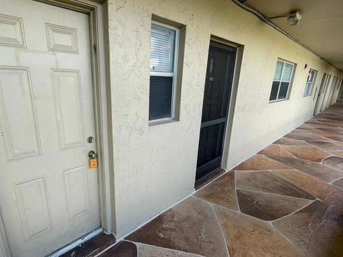 Departamento En Venta - 2 Dormitorios 2 Baños - 104mts2 - Lauderhill, Florida, Usa