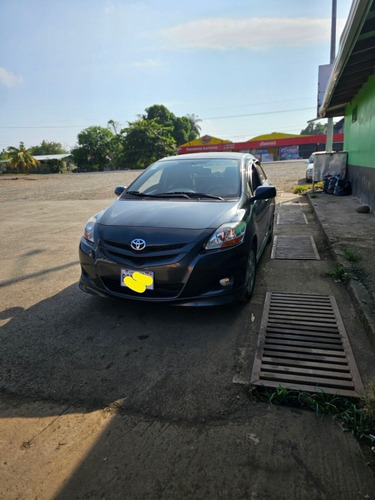 Imagen 4 de 12 de Toyota Yaris 2007 Americana